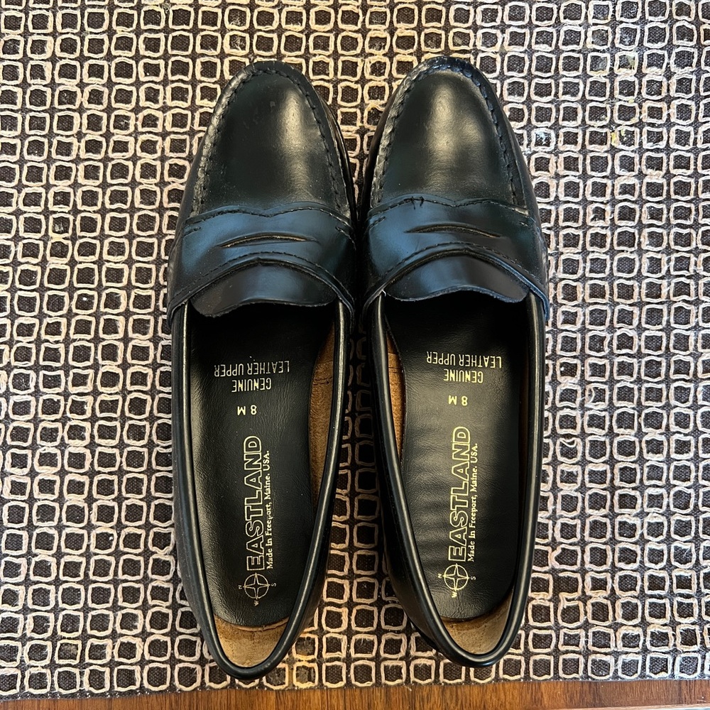 Vintage Eastland leather penny loafers